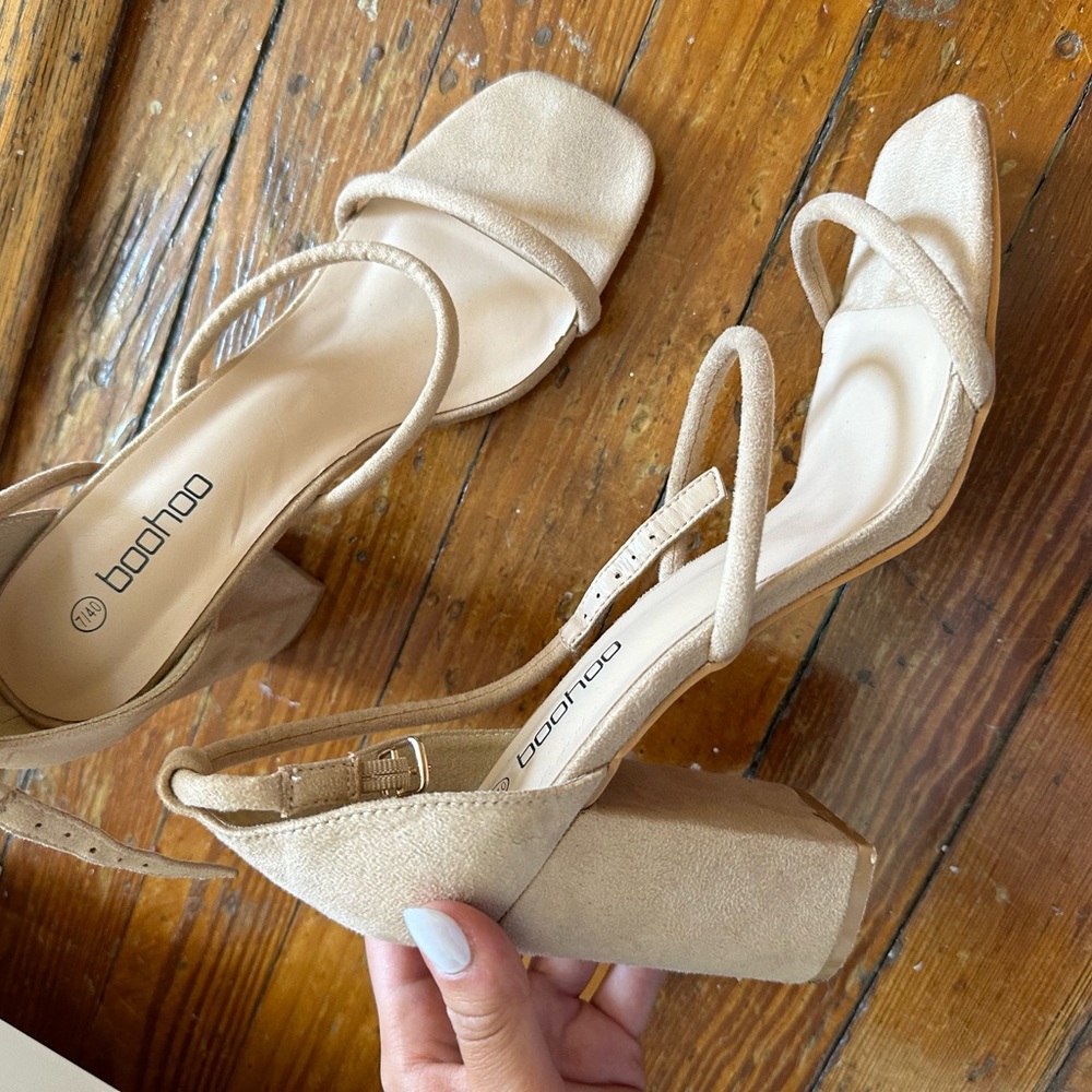 Boohoo Suede Nude Tan Heels